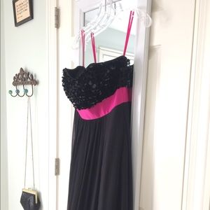 Beautiful and Classic Prom Dress